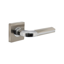 Intersteel Deurkruk Amber op vierkant rozet chroom